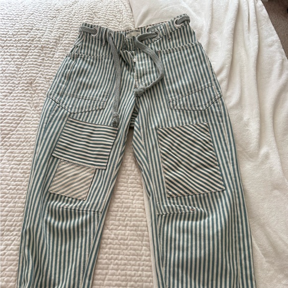 We The Free Striped Blue and White Cargo Pants - Picture 1 of 5